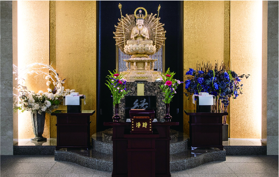ひかり陵苑・ひかりの園は、臥龍山 安養院（がりょうざん あんよういん）が運営する寺院墓地です。